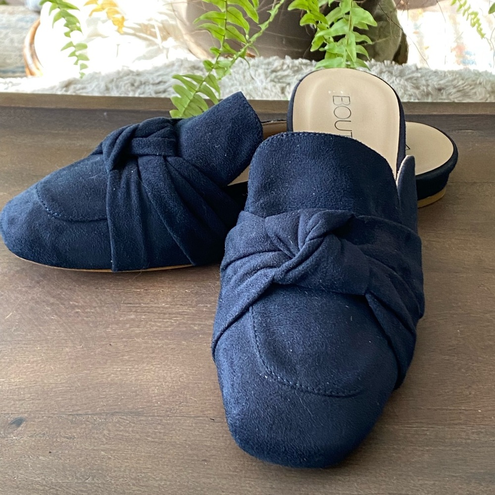 Corkys Boutique “Cider” Navy Suede Mules